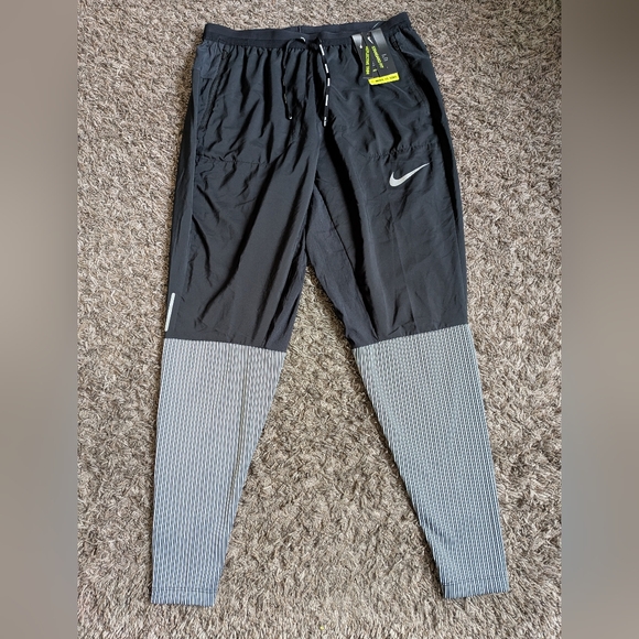 NWT Nike Running Black Grey Reflective Trim Dri-Fit Pants Men's M - Picture 1 of 10
